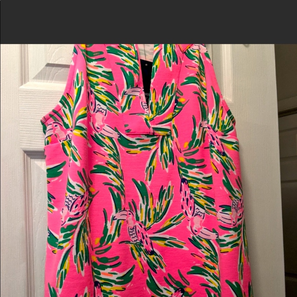 Crown and Ivy Toucan Themed Sleeveless Top
